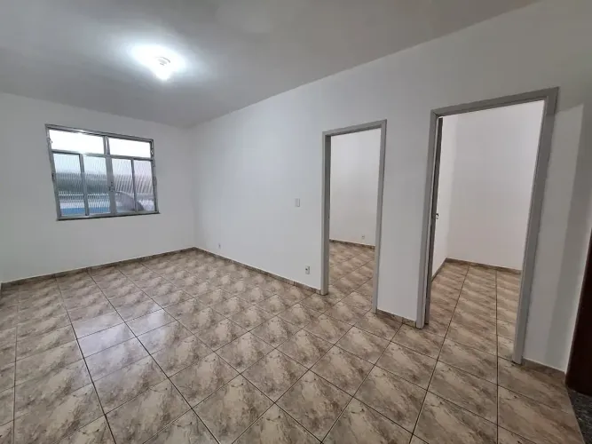 APARTAMENTO 2 QUARTOS . JARDIM 25 DE AGOSTO - Apartamento amplo e arejado