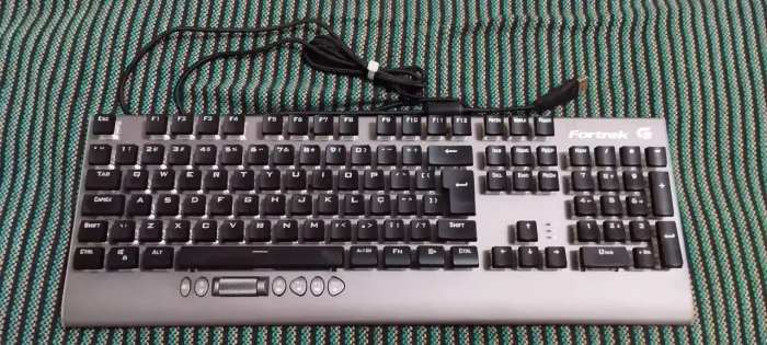 Teclado Gamer Mecânico RGB CRUISER Dark Grey Fortrek<br>