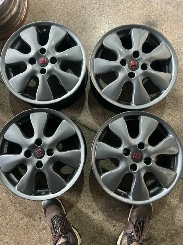 Rodas aro 15 originais Fiat