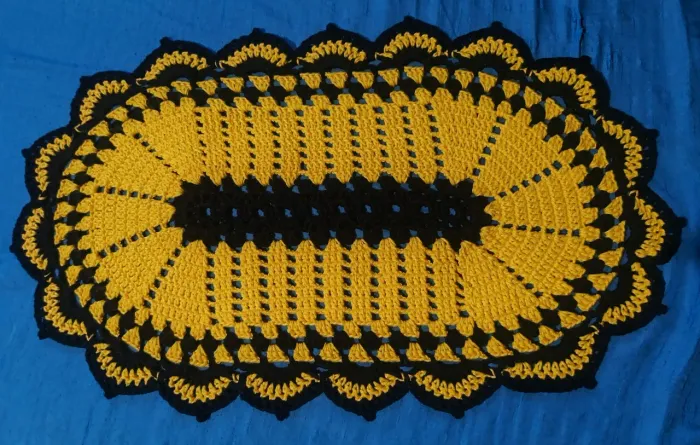 Tapete oval crochê
