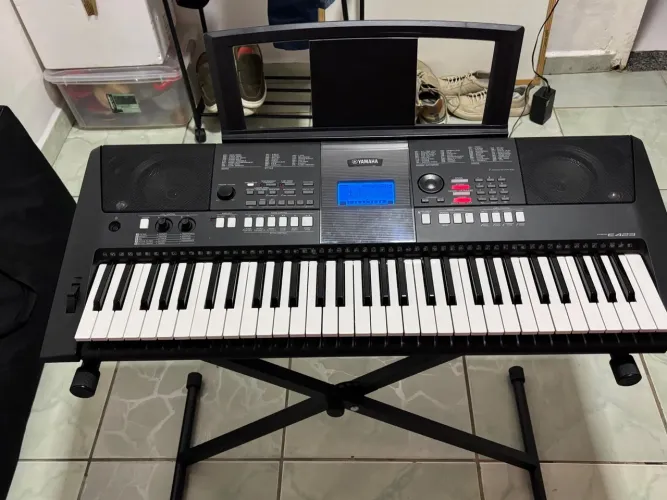 Vendo Teclado profissional