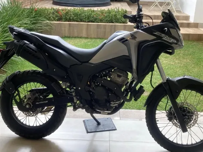 Repasse HONDA XRE 300 SAHARA ABS 2024