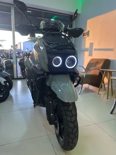 Scooter elétrica TANK