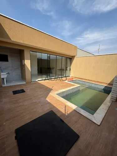 Casa Terrea com Piscina Senador Canedo
