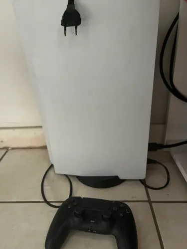 PlayStation 5 PS5 825GB Mídia Física + 1 Controle