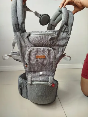 Canguru Ergonômico Fisher-Price com Assento Hipseat - Cinza