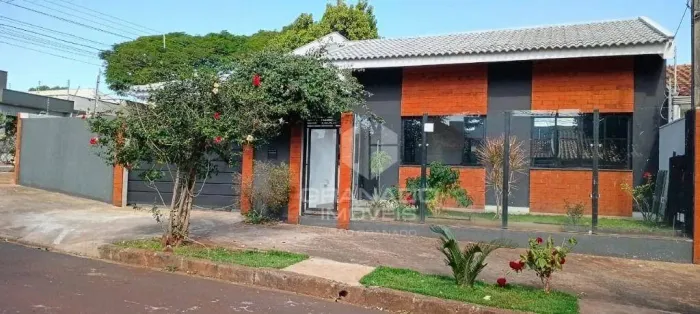 Casa com 3 dormitórios à venda, 127 m² por R$ 720.000,00 - Jardim Iguaçu - Maringá/PR