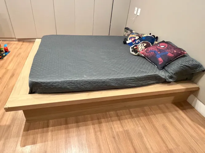 Cama montessoriana 