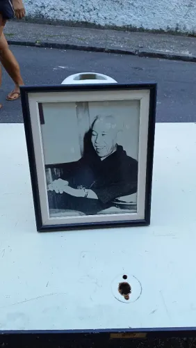 Quadro com vidro ,foto antiga 40 por 30