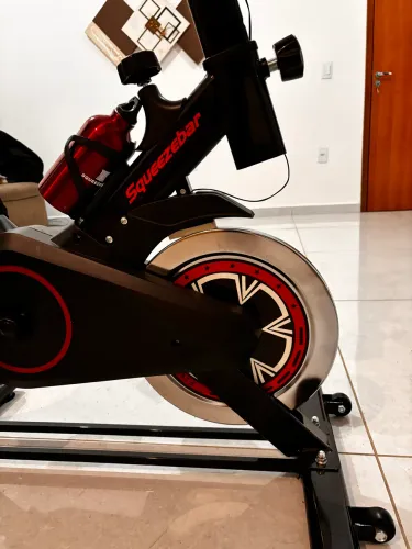 ? Vende-se bicicleta para cardio em casa, seminova e pronta para uso!