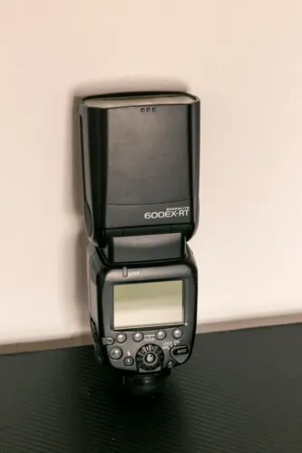 flash canon 600 ex-rt + trasmiter st-e3-rt