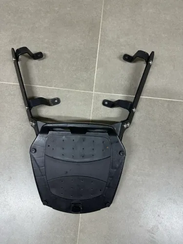 Suporte para baú Honda ADV