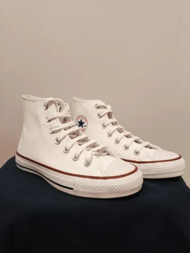 Converse Chuck Taylor All Star Cano Alto Branco de Couro Tam. 33