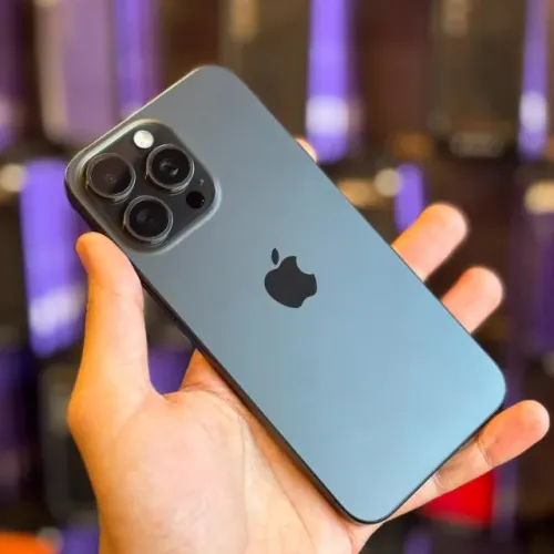 iPhone 15 Pro Max - 256GB - Black Titanium (Preto)
