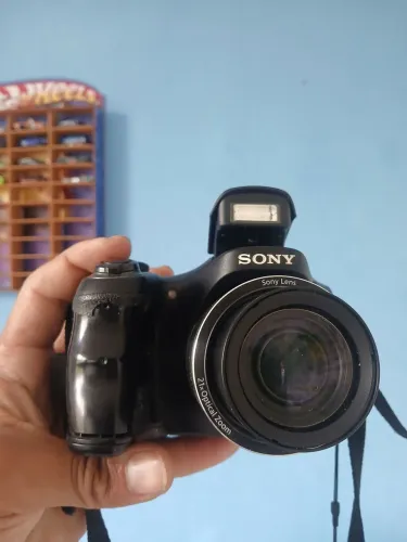 Câmera digital Sony 16.1 mp Leia a descrição do anúncio.