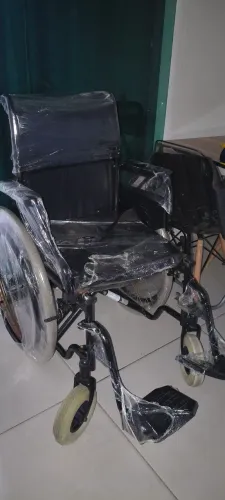Cadeira de roda acolchoada