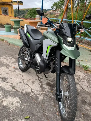 Yamaha Lander 250 ABS 2025 - Verde Militar