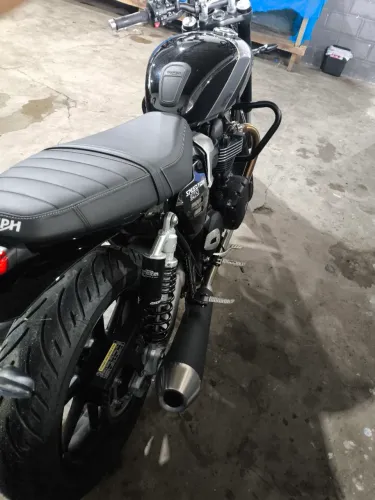 Speed twin 900