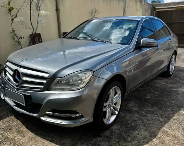 Mercedes-Benz C-180 CGI Classic 1.8 16V 156cv Aut. 2012