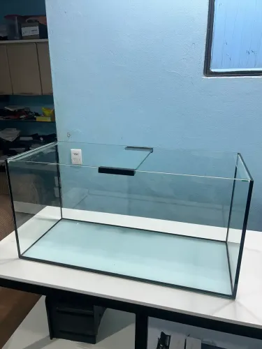 AQUÁRIO 200 LITROS + Canister UV 220v 