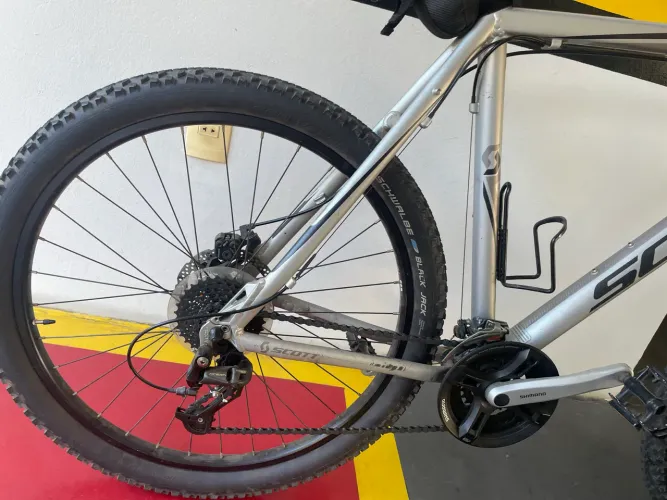Bike Scott Prata (no pix 800,00)em Criciúma - SC Alloy 6061 Shimano 21 marchas