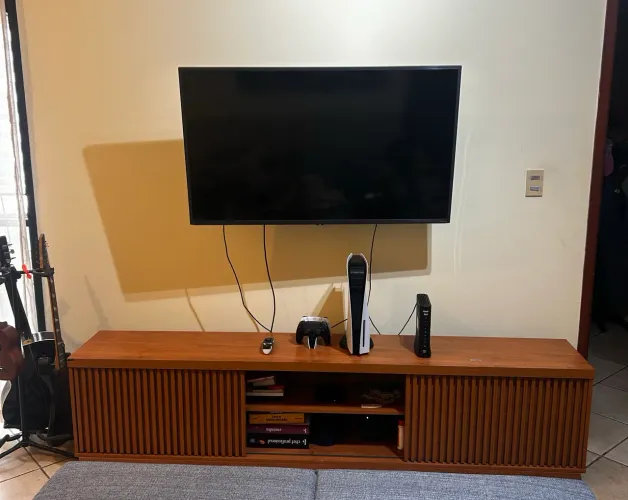 Rack moderno em excelente estado