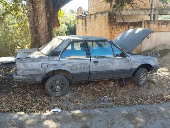 Chevrolet Monza Classic SE 2.0 /mpfi E EFI 2P E 4P 1989