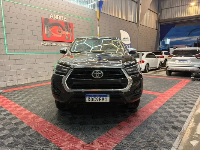 Toyota Hilux CD SRV 4X4 2.8 TDI Diesel Aut. 2021
