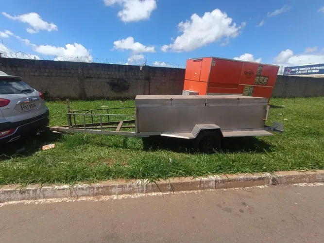 Carretinha reboque de lanches