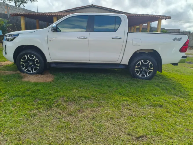 Toyota Hilux CD SRV 4X2 2.7 Flex 16V Aut. 2021