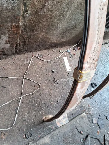 Mola traseira do uno 100 reais
