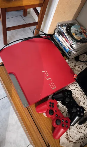 PS3 Slim Vermelho + 2 Controles + Jogos