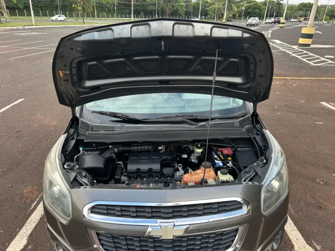 Chevrolet Spin LTZ 1.8 8V Econo.flex 5P Aut. 2014