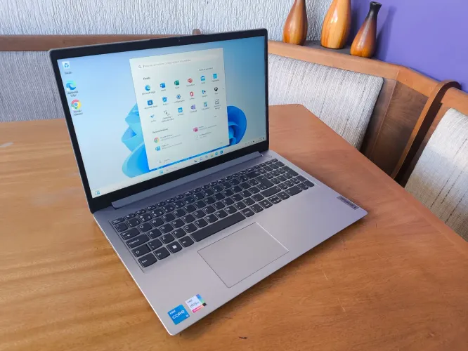 Notebook Lenovo Ideapad i5 12th, SSD M2 nvme de 512 GB, 12 GB de RAM, tela de 15.6"
