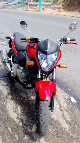 CB300 2012 71 9 *