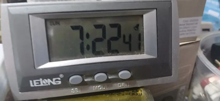 Relógio digital de mesa 15 R$