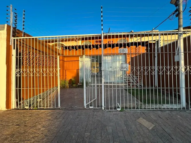 CASA RESIDENCIAL em CUIABÁ - MT, ALVORADA