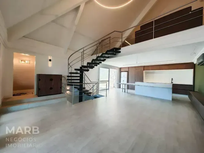Cobertura com 3 dormitórios à venda, 290 m² por R$ 5.850.000,00 - Agronômica - Florianópol