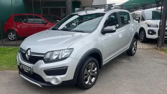 Renault Sandero Step. R. Curl Hi-power 1.6 8V 5P 2016