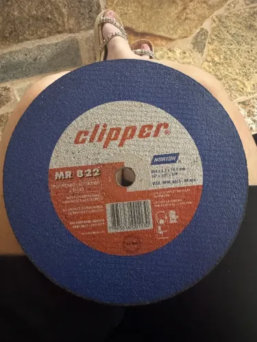 30 Discos de corte abrasivo Norton Clipper MR 822.