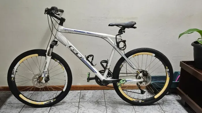 Bicicleta GT Aggressor