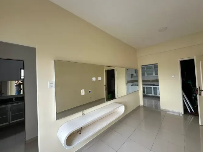 ALUGA-SE BELO APARTAMENTO NO ED. TOUR VILLAGE