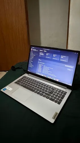 Notebook Lenovo IdeaPad 1i i3 12ª Geração SSD 256GB Novo