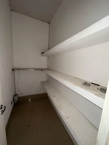 Loja Comercial em lote 1120m² na Cidade do Automóvel, Pronta para operar- Brasília, DF