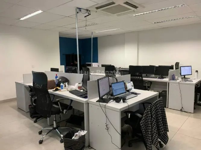 Sala comercial para aluguel, 90m² de área no Lourdes