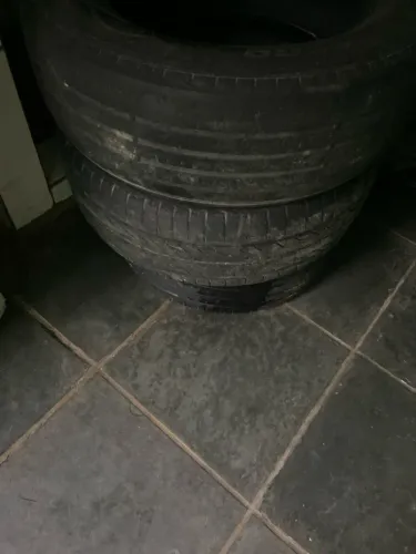 Pneus 235/60R16