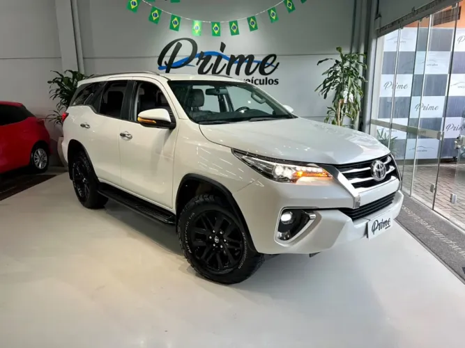 Toyota Hilux SW4 4X4 2.8 Diesel 2018