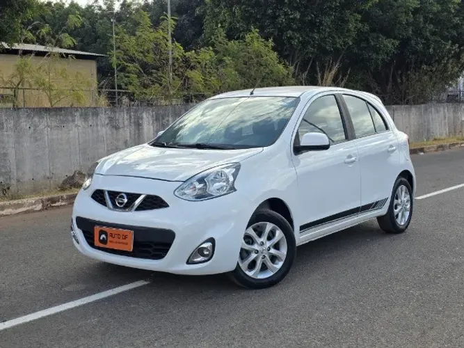 Nissan March SV 1.6 16V Flexstart 5P Mec. 2017