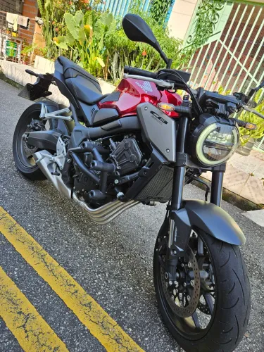 Cb 650r 24/24 (Apenas 3mil Rodados)
