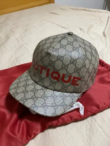 BONE GUCCI BOUTIQUE